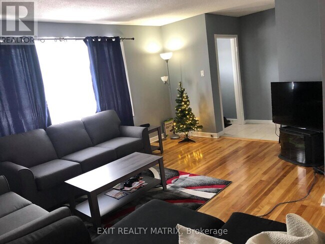 Photo du bâtiment - 1504 Kingsdale Ave