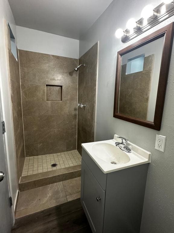 Building Photo - 300 S 1st St