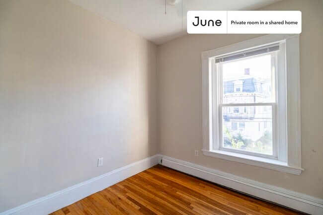 Foto del edificio - Room in Shared 4 bed/2 bath home in Allston