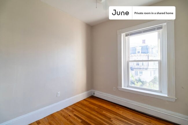 Foto del edificio - Room in Shared 4 bed/2 bath home