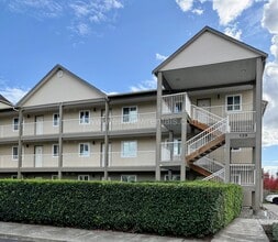 Building Photo - Benjamin Court Apartments