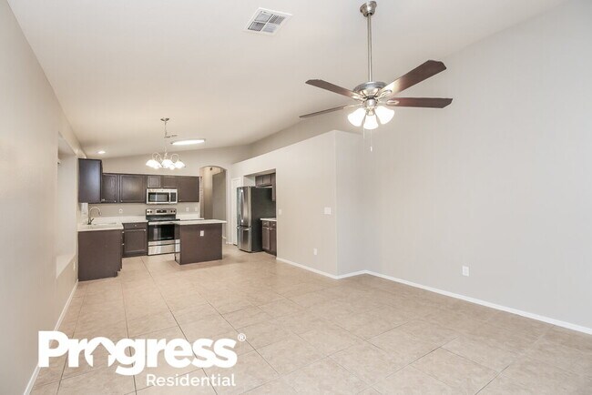 Building Photo - 501 S Silverbrush Dr