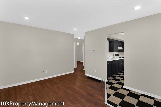 Building Photo - 1251-1253 Chesterton Lane