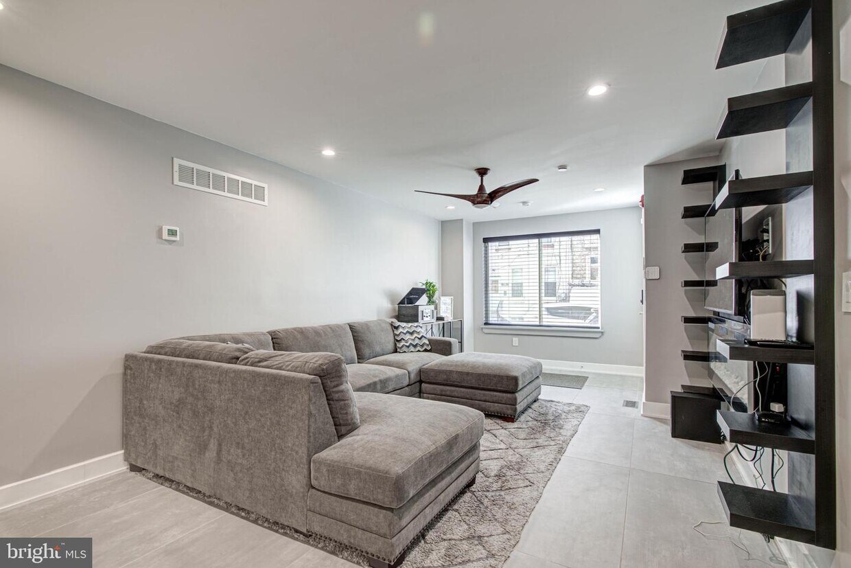 Foto principal - 1747 N Marshall St