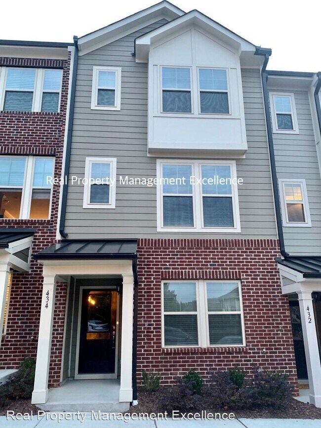 Building Photo - 3 br, 3.5 bath House - 434 Oak Pine Dr