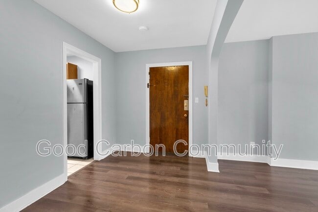 Foto del edificio - 20 E Morris Ave