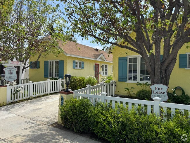 Building Photo - 9014 Rangely Ave