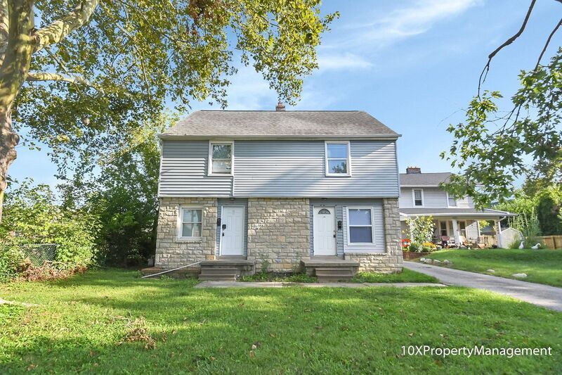 Primary Photo - 2065 W Mound St