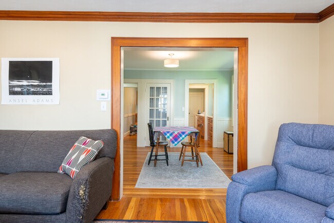 Entry to dining room - 105 Lynde St