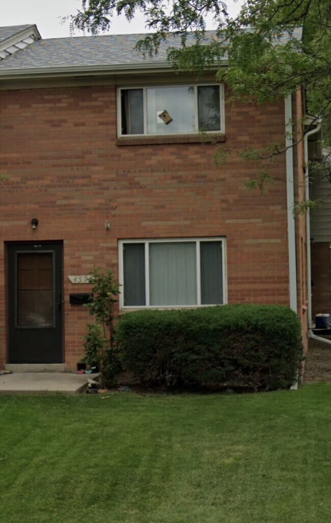 Building Photo - 4595
