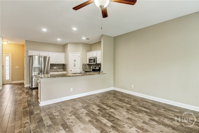 Building Photo - 303 Ferguson Ln