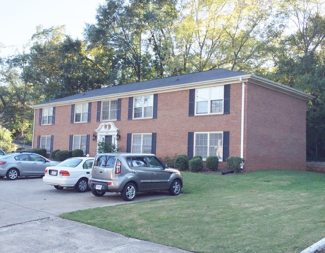 Primary Photo - 245 N Harris St