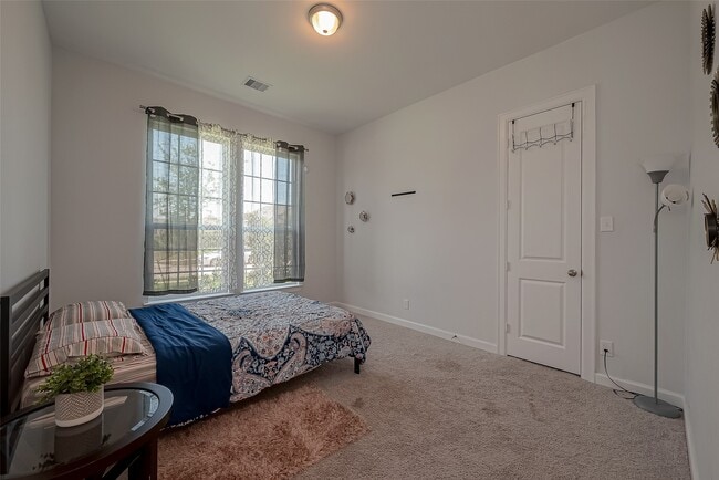 Building Photo - 9207 Secretariat Ln