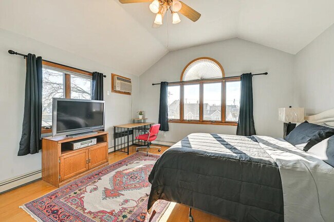 Foto del edificio - 35 Butternut Ln