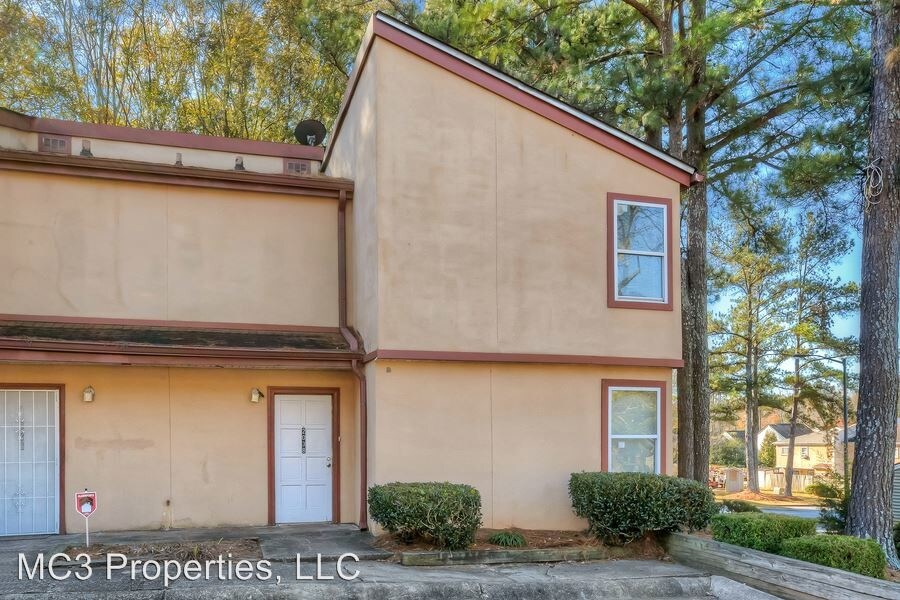 Foto principal - 2038 Oak Park Ln