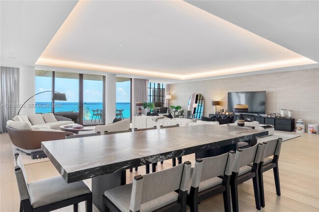 Foto del edificio - 8955 Collins Ave