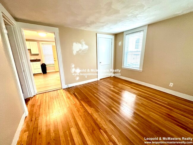 Building Photo - 6 Thorndike Ter