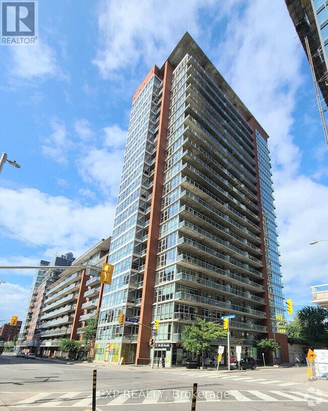 Building Photo - 179-179 George St