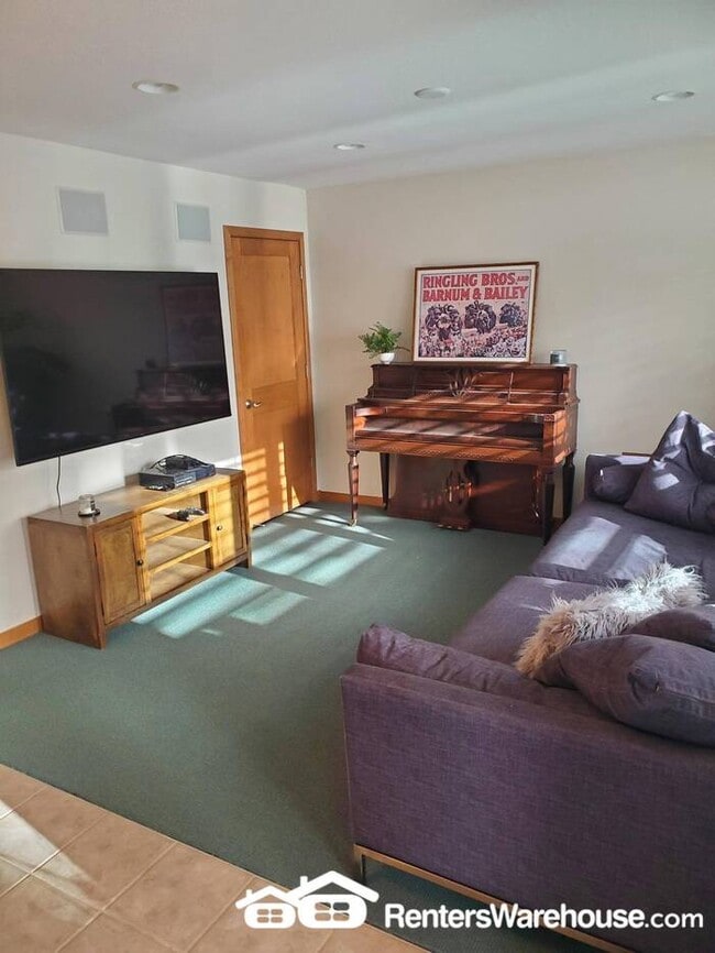 Foto del edificio - 2 Bedroom, 4 Bath Townhouse in a Great Riv...