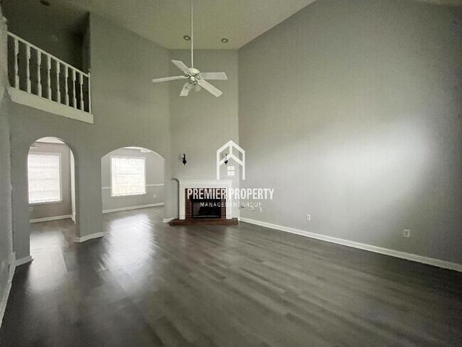 Building Photo - 10059 Woodland Elm Ct