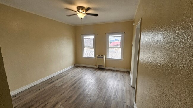 Photo - 1185 E Vernon Ave Apartment