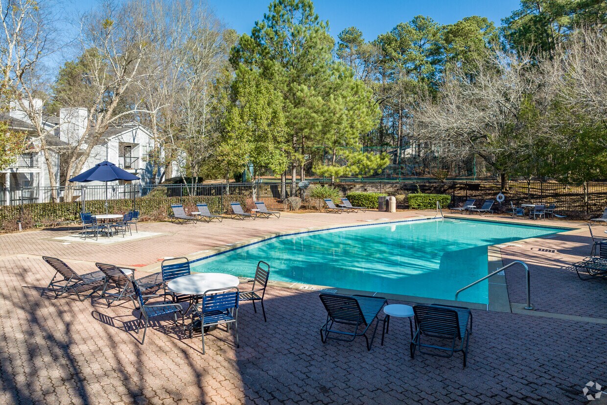 Covington Glen Apartments in Decatur, GA