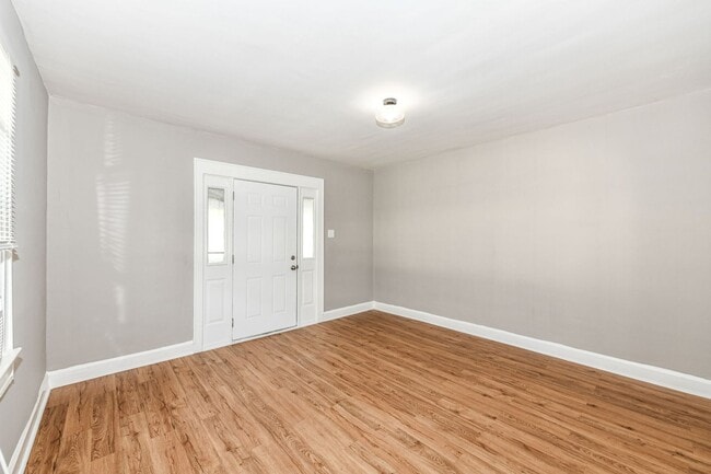 Foto del edificio - 802 N Denny St