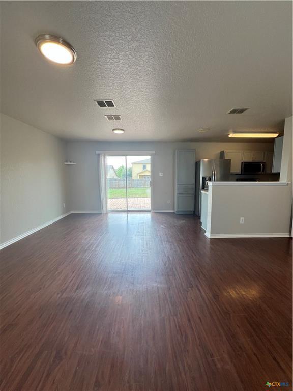 Building Photo - 651 Northern Lights Dr