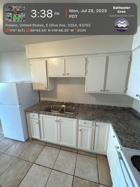 Building Photo - 3254 E Olive Ave