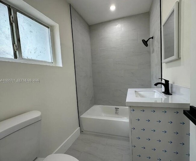 Foto del edificio - 1514 SW 6th St