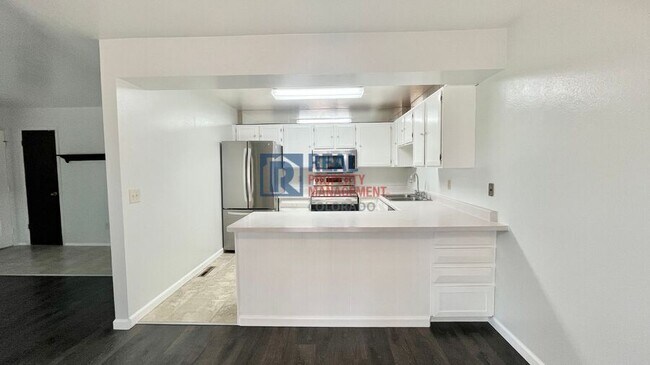 Foto del edificio - 6951 W 87th Way