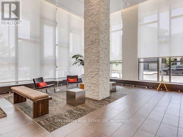 Photo du bâtiment - 360-1360 Square One Dr