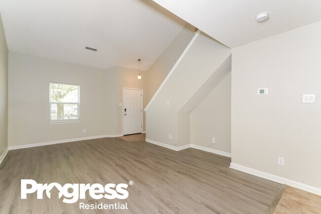 Building Photo - 2316 Summerwood Ln