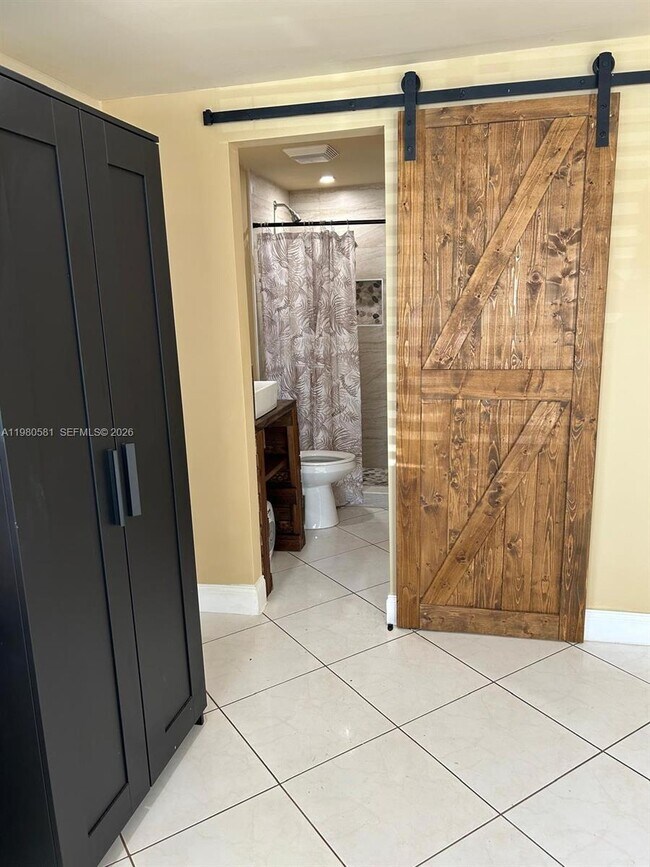 Foto del edificio - 1301 N 58th Ave