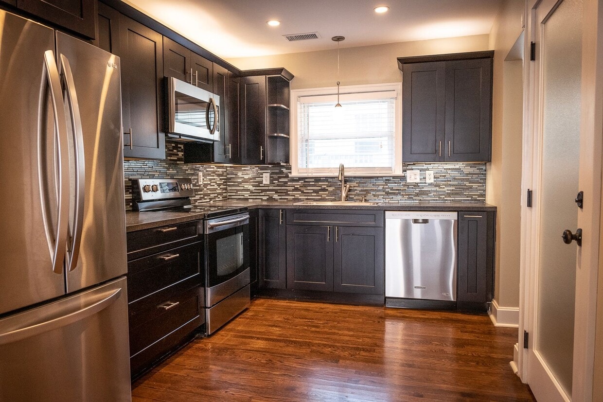 Primary Photo - 49SW1109