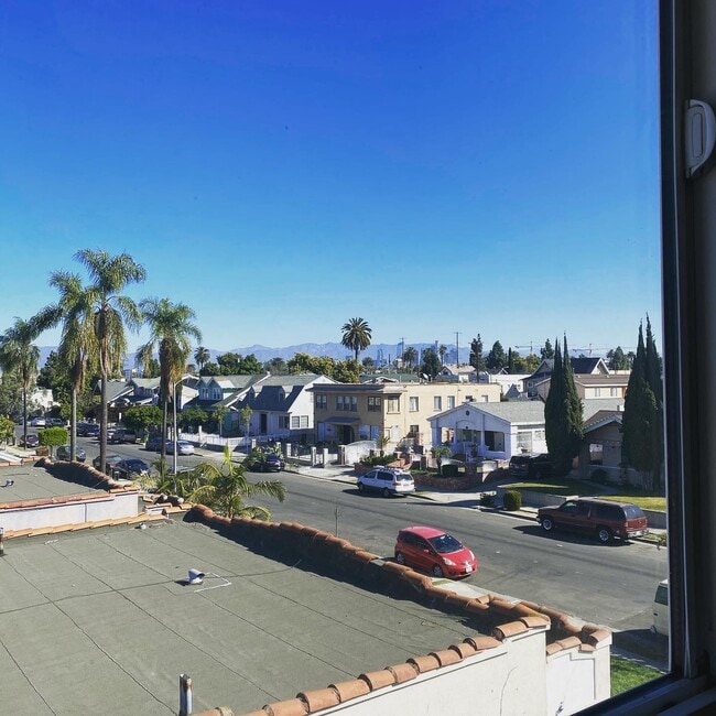 Foto del edificio - 4059 Brighton Ave