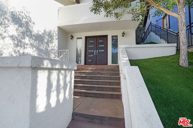 Foto del edificio - 3832 Shannon Rd