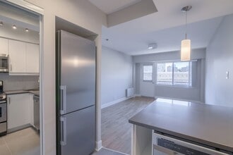 Building Photo - 3455 Rue Aylmer