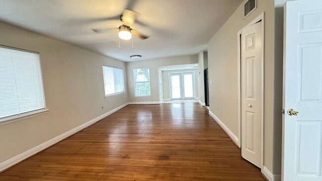 Photo - Charming 1BR/1BA Duplex in the Heart of Do... Apartment