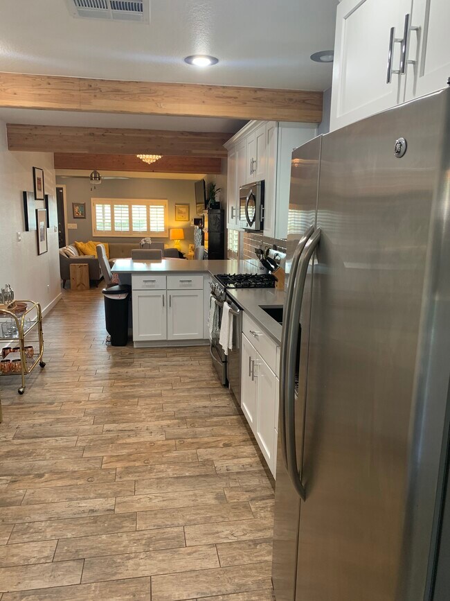 Foto del edificio - 4605 N 8th Pl