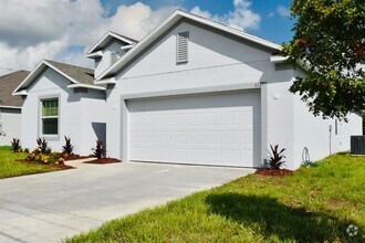 Building Photo - 6127 NW Drophy Ave
