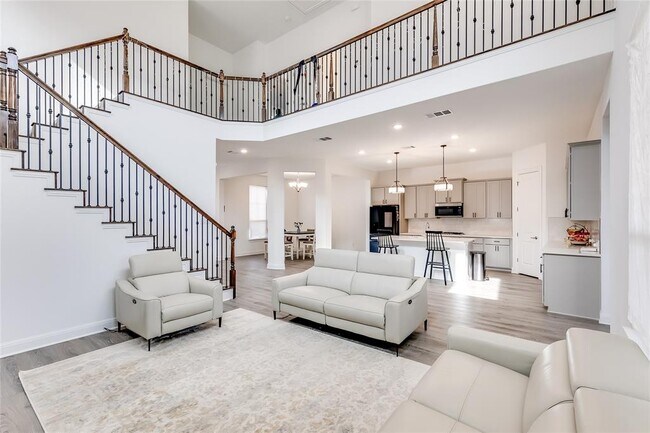 Building Photo - 2808 Stone Branch Dr