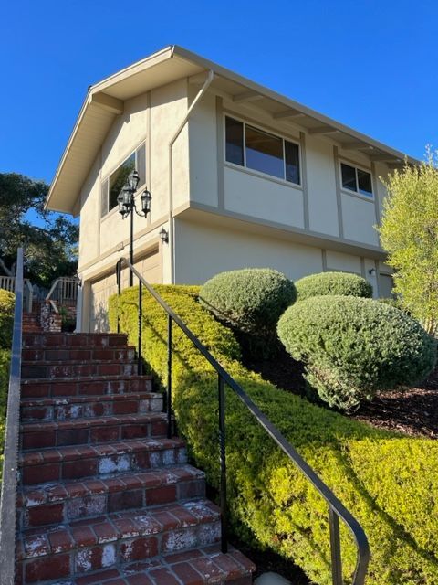 Foto del edificio - 740 Woodcrest Ln