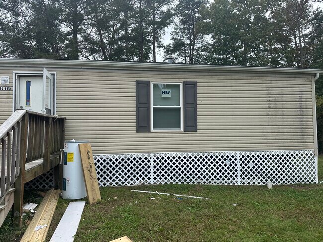 Foto del edificio - 43665 Pump House Ln