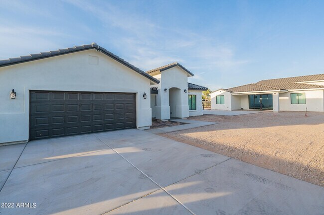 Building Photo - 15276 E Ocotillo Rd