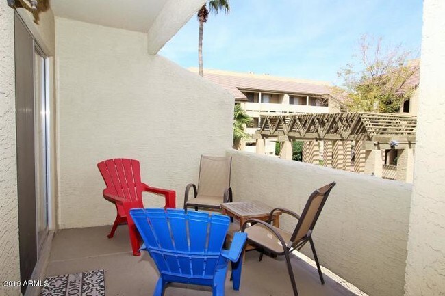 Foto del edificio - 1331 W Baseline Rd
