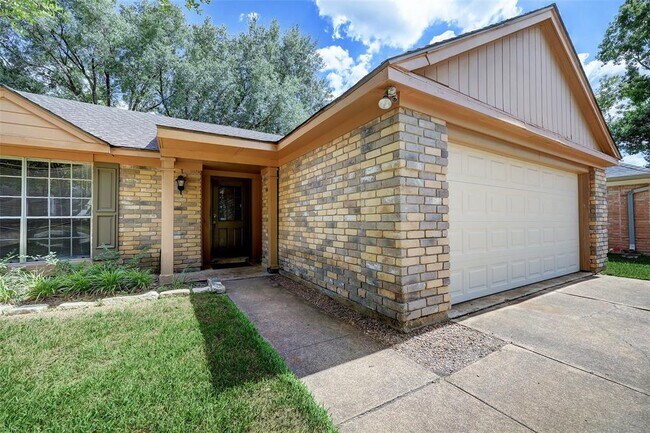 Building Photo - 21419 Park Orchard Dr