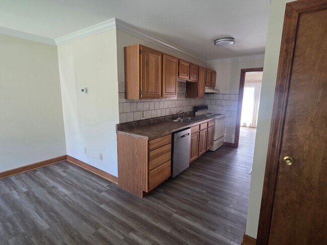 Foto del edificio - 2 bedroom  1 Bath Brick  condo great locat...