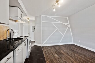 Building Photo - 467-467 Slater St.