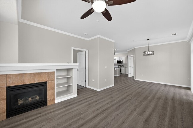 Foto del edificio - 10176 Park Meadows Dr